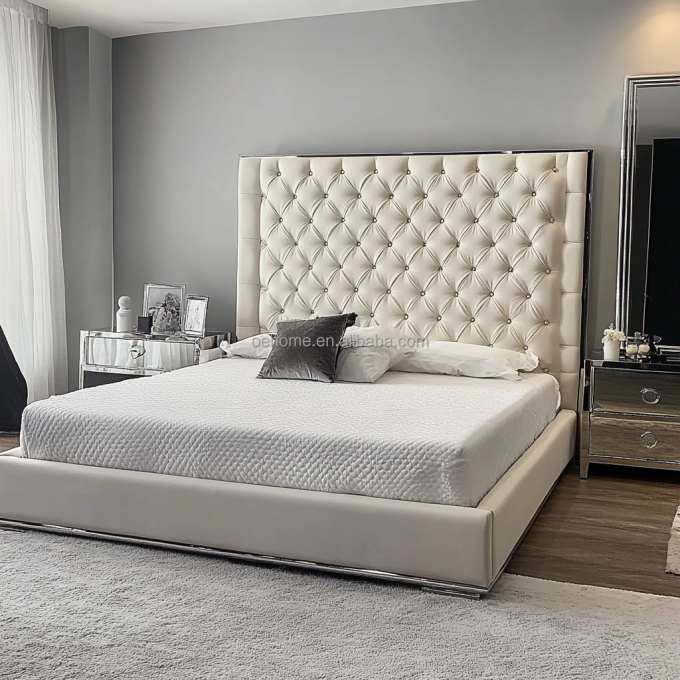 Set Tempat Tidur Ganda Ukuran Queen / King Kayu Abu-abu Dengan Kancing Cermin Terinspirasi Desain Presiden Dan Modern 5