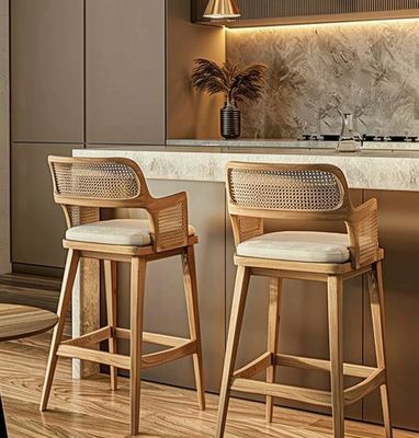 Furnitur Komersial Di Dalam Ruang Tisu Bar Bangku Dengan Kaki Kayu Dan Rattan Backrest